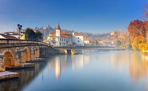Tomar im Morgennebel, Portugal