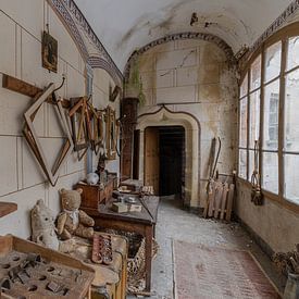 Prachtige hal in een verlaten kasteel - urbex van Martijn Vereijken