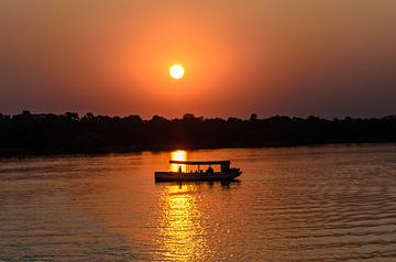 Sunset at the Zambezi River von Jurgen Hermse