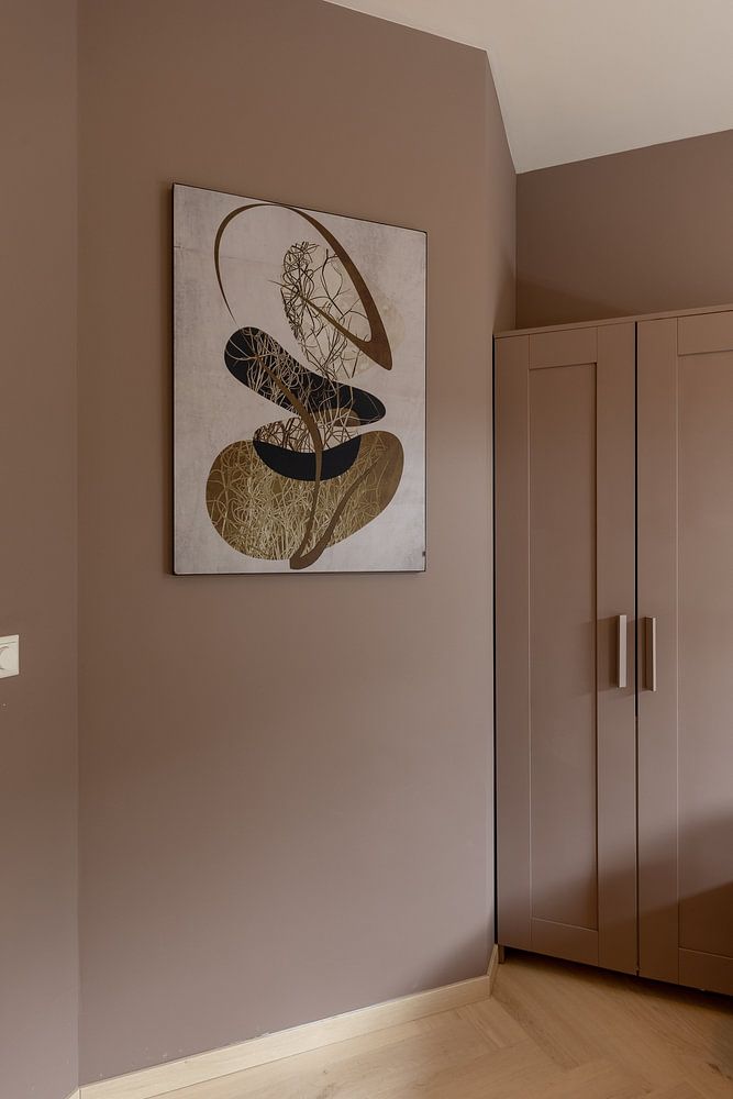 Balance 6: Minimalismus in Beige-Grün. Strichzeichnungen von Alie Ekkelenkamp