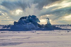 Packeis Skulptur auf Svalbard / Spitzbergen