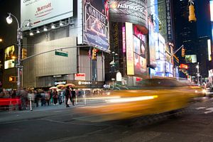 Yellow Cab, Times Square, New York van Marije van der Werf