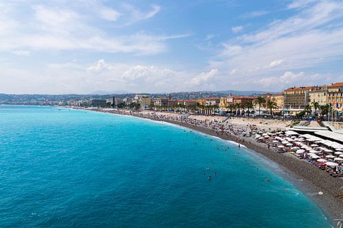 Uitzicht op Nice en de blauwe zee