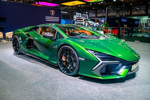 Lamborghini Revuelto sportwagen