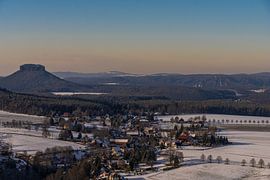 L'hiver en Suisse saxonne - vue du Kohlbornstein sur Holger W. Spieker