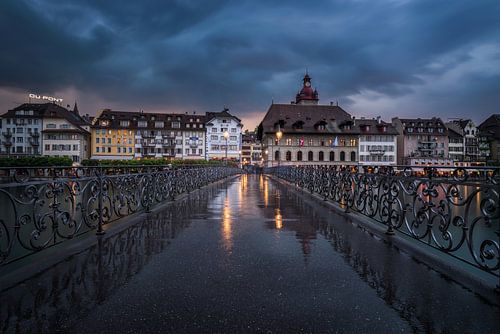 Lucerne: City Hall footbridge