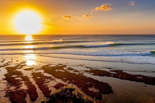 Een mooie set golven op Uluwatu