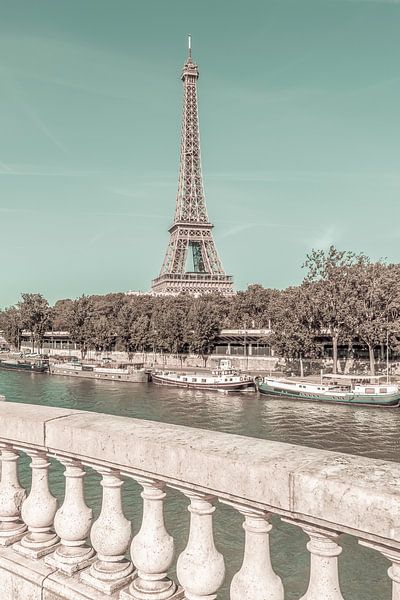PARIS Tour Eiffel &amp; Seine | style vintage urbain par Melanie Viola