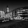 Historische Krämerbrücke in Erfurt in zwart-wit bij nacht van Frank Herrmann