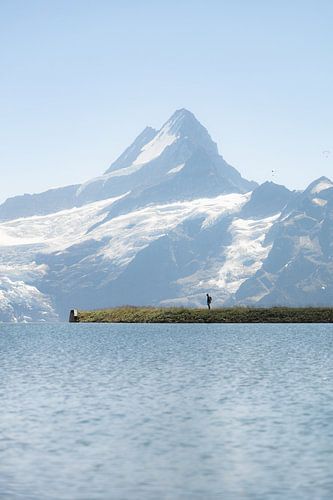 The walk to the lakeside mountain in Grindelwald