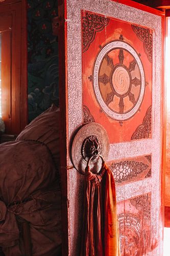 Tibetaanse deur met Dharmawiel