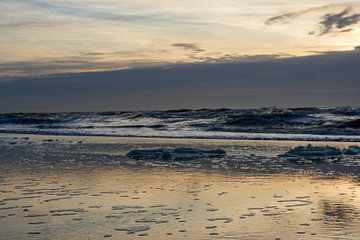 Zonsondergang Noordzeekust Kust Nederland Blauw van Martijn Jebbink Fotografie