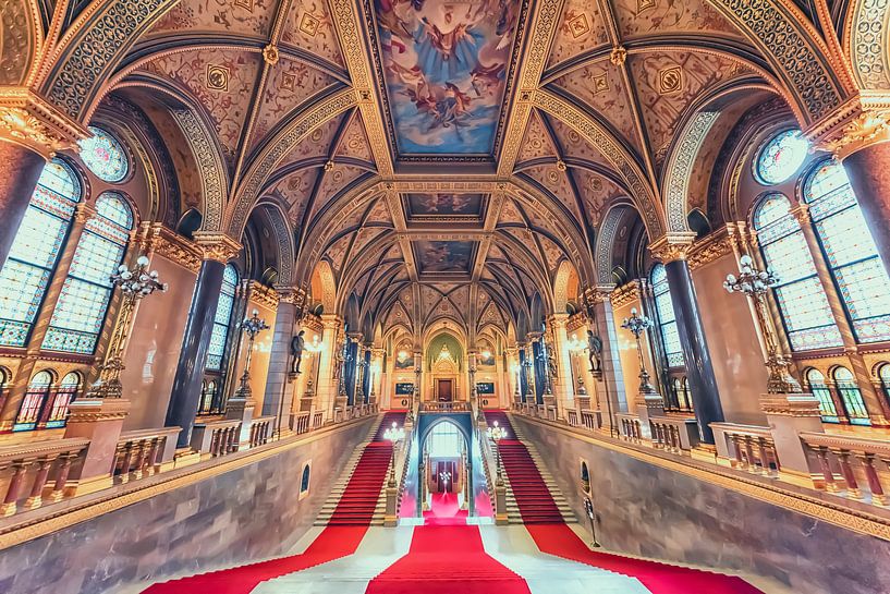 Die Lobby des ungarischen Parlaments von Manjik Pictures