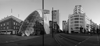 Modern Eindhoven: panorama met Lichttoren, Blob en 18 Septemberplein