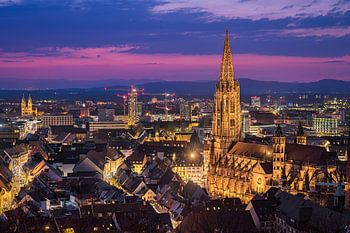 Freiburg bei Nacht