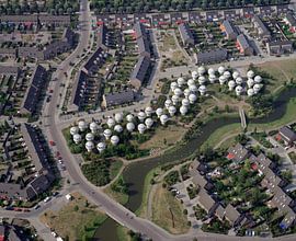 1990 : Photographie aérienne historique des maisons à bulbes sur Frans Rombout