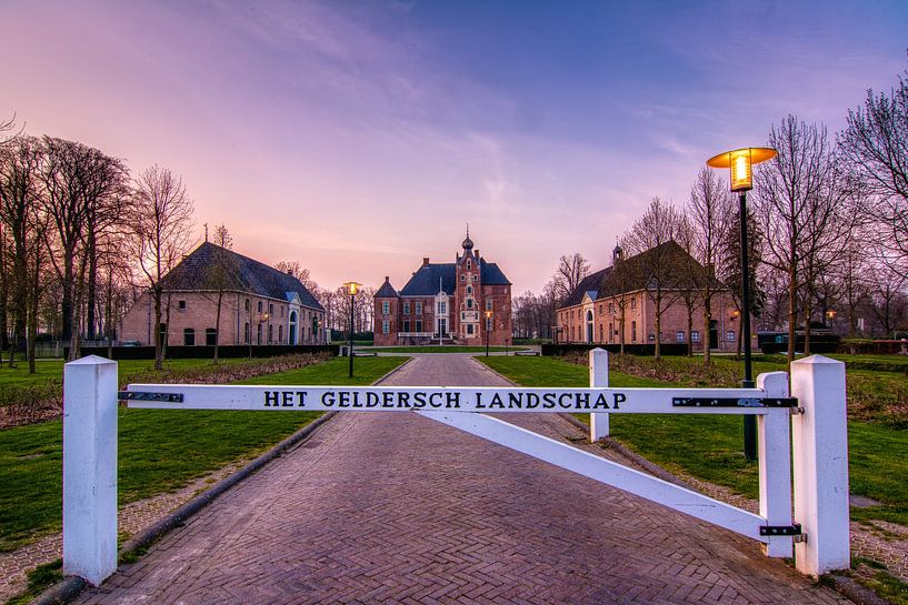 De Cannenburgh castle by Karel Frieswijk