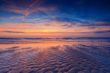   zonsondergang langs de Nederlandse kust van gaps photography