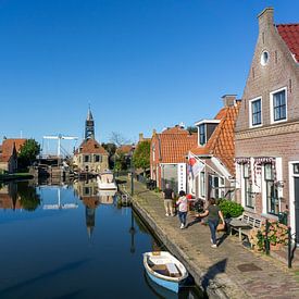 Uitzicht op elfstedenstad Hindeloopen (Friesland, Nederland) van Jacoba de Boer