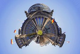 Planet Berlin - Reichstagsgebäude von Frank Herrmann