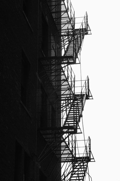 Escaliers de secours dans le centre-ville de Chicago, États-Unis. par Ron van der Stappen