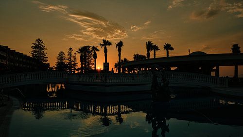 Zonsondergang bij het zwembad | Sunshines Rhodes Hotel