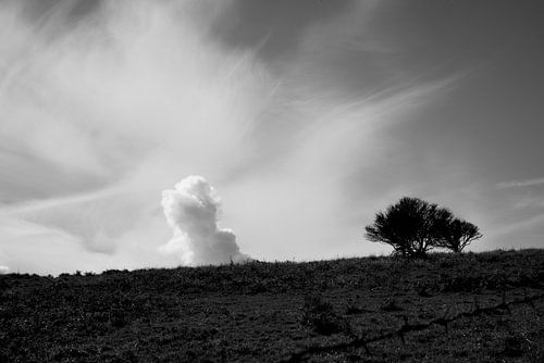 Wolk op de heuvel