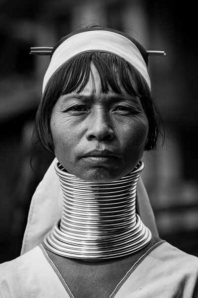Die Giraffenhalsfrauen aus Myanmar von Roland Brack