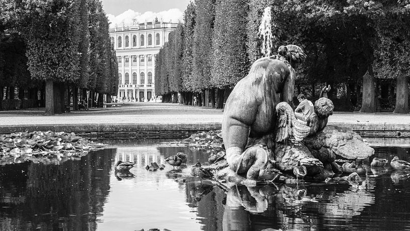 Schonbrunn Palace, Vienna by Chris van Kan