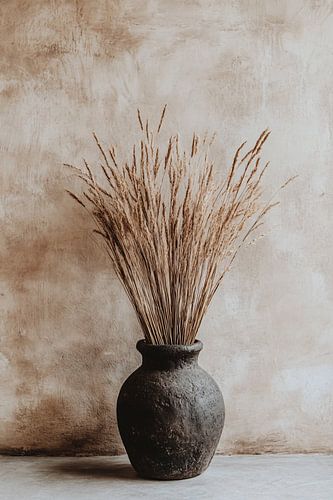 Stijlvolle droogbloemen in zwarte vaas