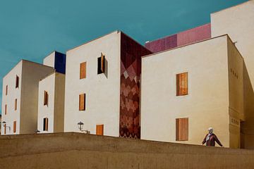 Minimalistsch huizenblok in koningsstad Fes in Marokko