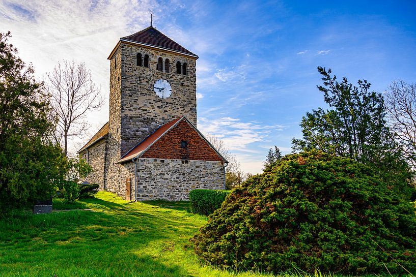Die Kirche St. Michael auf dem Schlossberg bei Bösenburg von Andreas Völkel