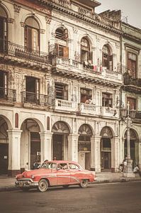 klassieke amerikaanse auto in Havana Cuba 5 van Emily Van Den Broucke