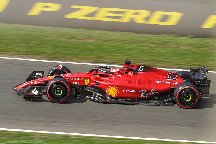 Charles Leclerc (Scuderia Ferrari) in actie tijdens de Formule 1 Grand Prix van Nederland (Dutch Gra van Justin Suijk