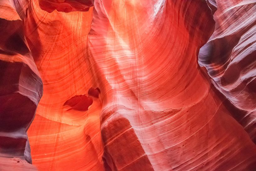 Grillig gevormde wanden van Antelope Canyon van Rietje Bulthuis