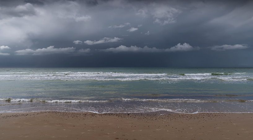 Thunderstorm by Bo Valentino