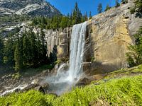 De Vernalwaterval via de Mist Trail