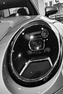 Porsche GTS headlight details by Truckpowerr