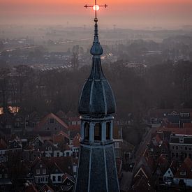 Close up kerk toren hassel van Thomas Bartelds