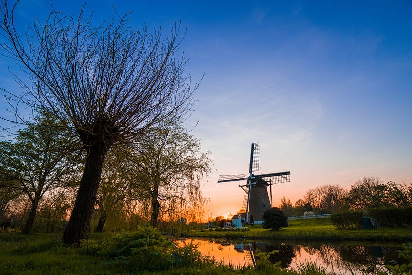 De wippersmolen in Maassluis van Nathan Okkerse