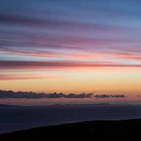 Zonsondergang op Neist point Schotland van Peter Haastrecht, van