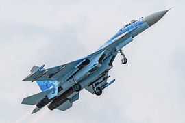 Sukhoi SU-27 van de Oekraïense luchtmacht. van Jaap van den Berg