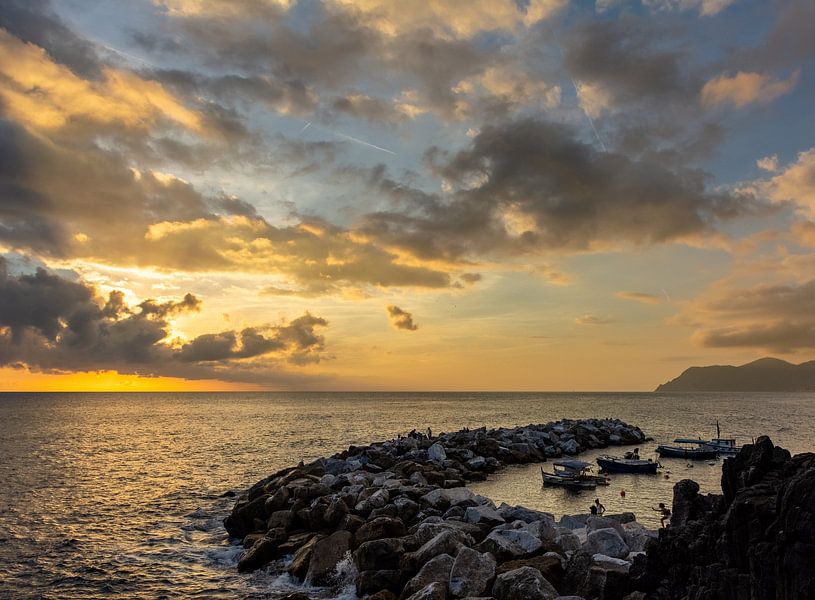 Sunset over the harbor of Riomaggiore by Mark Scholten
