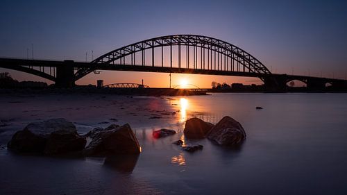 Sunset Waalbridge Nijmegen