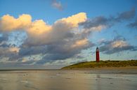 Texeler Leuchtturm in den Dünen an einem stürmischen Herbstabend von Sjoerd van der Wal Fotografie Miniaturansicht