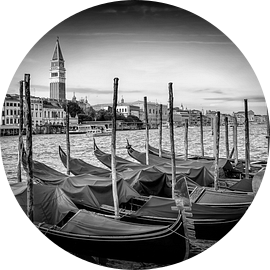 VENICE Grand Canal & San Marco's Tower | Monochrome  van Melanie Viola