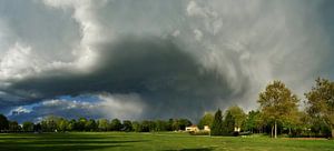 Landschaft mit Wolke