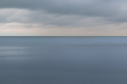 Stille am Horizont (5) von Caro Hum