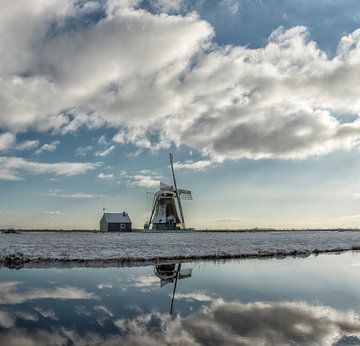 Mehl- und Schälende Windmühle  De Koker, Wormer, Noord-Holland, die Niederlande von Rene van der Meer