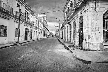 Havana Vieja Cuba by Theo Groote